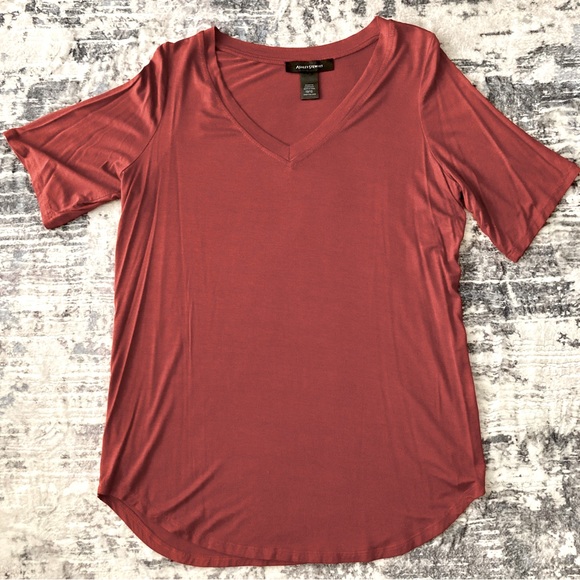 Ashley Stewart Tops - Ashley Stewart Basic Stretch Knit V Neck Tee